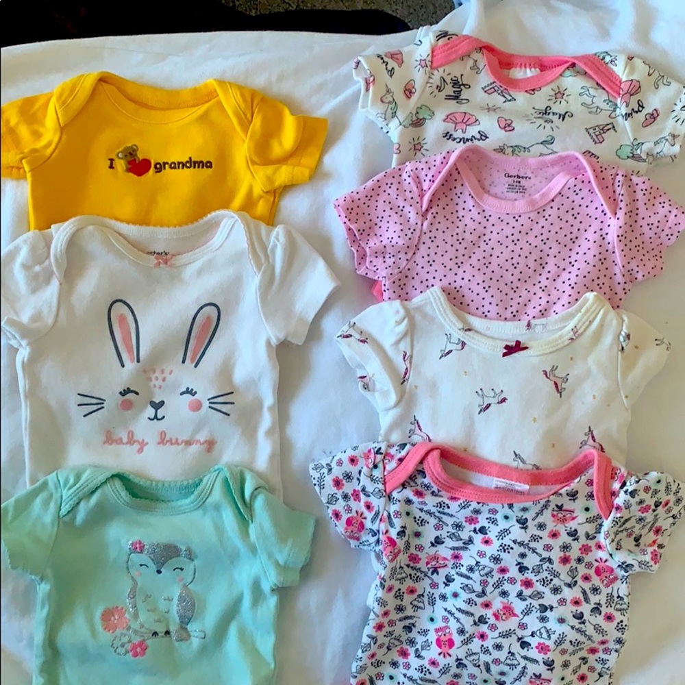 0-3 month old short sleeve girl onesies